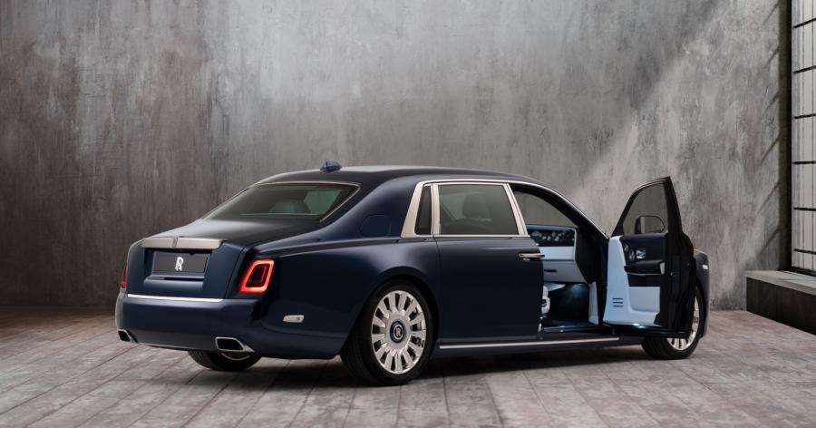  Rolls-Royce Phantom Bespoke the Million Stitch 2019 года  (фото 2 из 9)